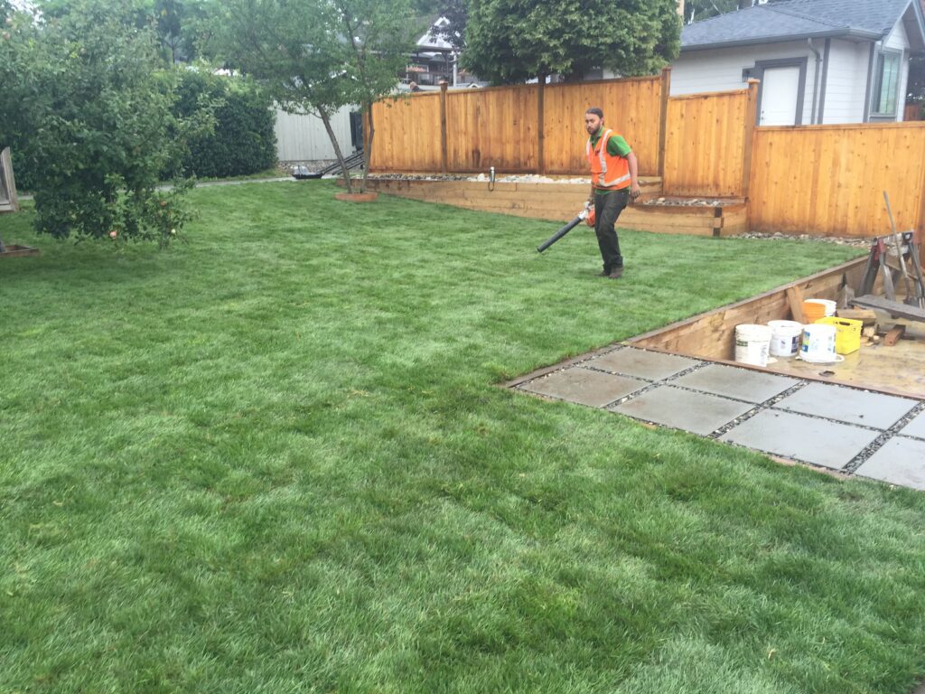 Lawn sizes up to 7000 square feet